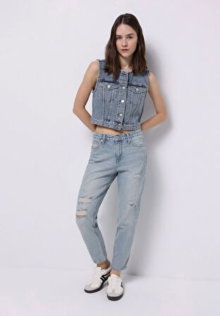 Mom Fit Yüksel Bel Daralan Paça Kadın Açik İndigo Jean Pantolon