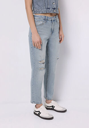 Mom Fit Yüksel Bel Daralan Paça Kadın Açik İndigo Jean Pantolon