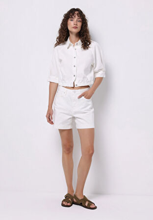 Oversize Fit Düğmeli Astarsız  Kadın Beyaz Ceket