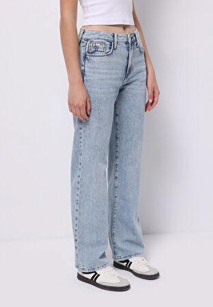 Straight Fit Orta Bel Düz Paça Kadın İndigo Jean Pantolon