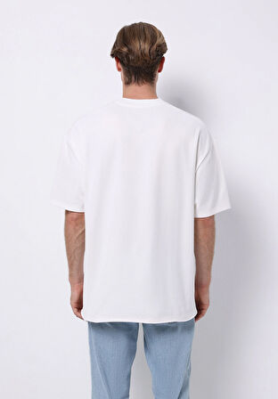 Oversize Fit Yuvarlak Yaka Düz Erkek Beyaz Kısa Kol Tişört