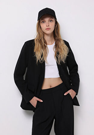 Regular Fit    Kadın Siyah Ceket