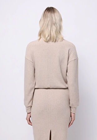 Regular Fit Dik Yaka Düz Kadın Bej Uzun Kol Tişört