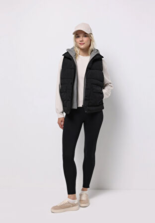 Regular Fit Kapüşonlu Fermuarlı Astarlı Suya Dayanıklı Kadın Siyah Yelek