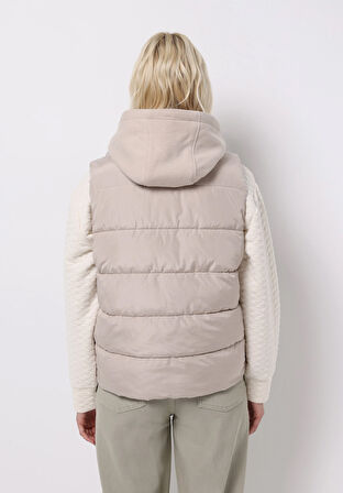 Regular Fit Kapüşonlu Fermuarlı Astarlı Suya Dayanıklı Kadın Ekru Yelek