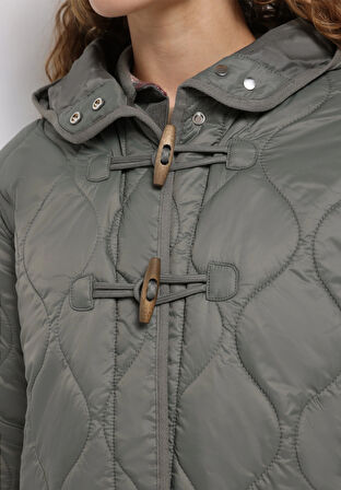 Regular Fit Kapüşonlu Çıtçıtlı Astarlı Suya Dayanıklı Kadın Yeşil Mont