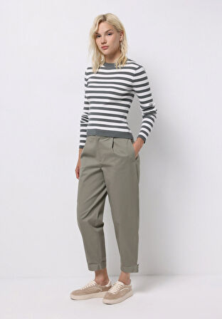 Slim Fit Yuvarlak Yaka Çizgili Kadın Yeşil Kazak