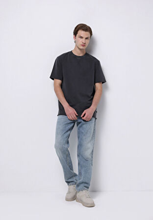 Comfort Fit Yuvarlak Yaka Düz Erkek Antrasit Kısa Kol Tişört