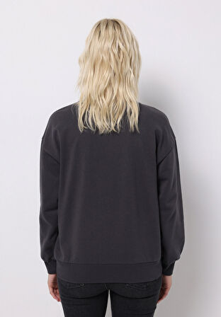 Regular Fit Yuvarlak Yaka Baskılı Kadın Antrasit Sweatshirt