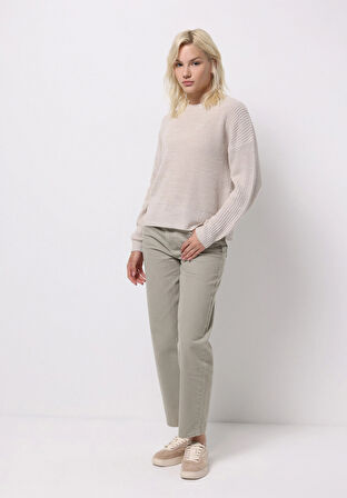 Regular Fit Yuvarlak Yaka Çizgili Kadın Ekru Kazak