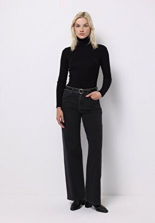 Regular Fit   Kadın Siyah Jean Pantolon