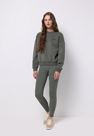 Regular Fit Yuvarlak Yaka Nakışlı Kadın Yeşil Sweatshirt
