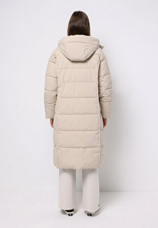 Regular Fit Kapüşonlu Fermuarlı Astarlı Suya Dayanıklı Kadın Ekru Kaban