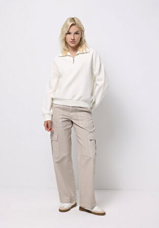 Regular Fit Fermuarlı Düz Kadın Beyaz Sweatshirt