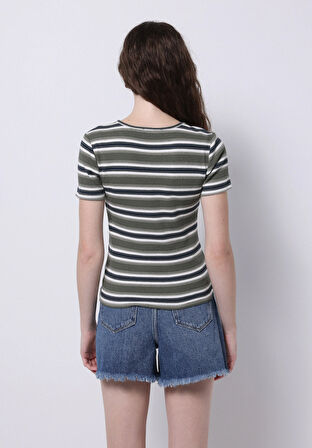 Slim Fit Yuvarlak Yaka Çizgili Kadın Yeşil Kısa Kol Tişört