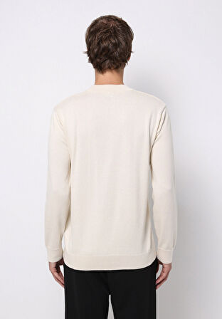 Regular Fit Yuvarlak Yaka Jakarlı Erkek Ekru Kazak