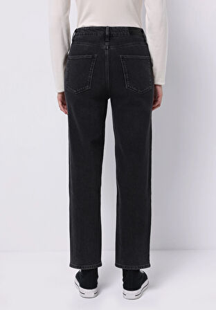 Straight Fit Yüksel Bel Düz Paça Kadın Siyah Jean Pantolon