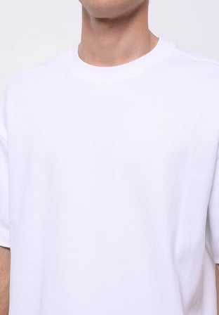 Oversize Fit Yuvarlak Yaka Düz Erkek Beyaz Kısa Kol Tişört