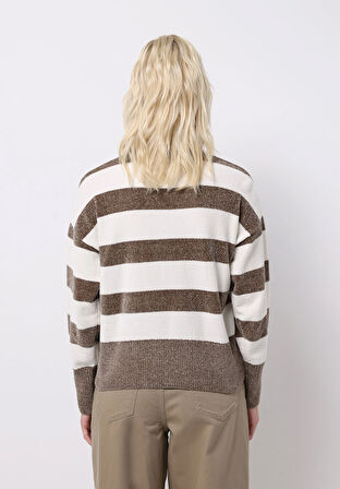 Regular Fit Yuvarlak Yaka Çizgili Kadın Kahverengi Kazak