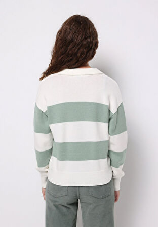 Regular Fit Polo Yaka Çizgili Kadın Yeşil Kazak