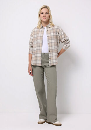 Regular Fit Shirt Neck Ekoseli Kadın Bej Uzun Kol Gömlek
