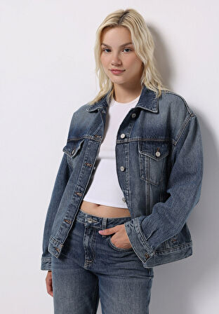 Oversize Fit Düğmeli Astarsız  Kadın Mavi Ceket