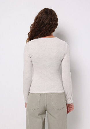 Slim Fit Yuvarlak Yaka Düz Kadın Ekru Tişört