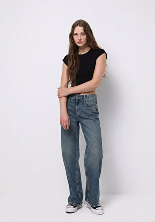 Regular Fit Yüksel Bel Geniş Paça Kadın Siyah Jean Pantolon