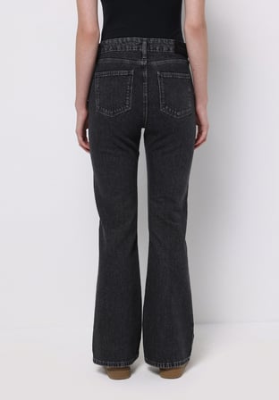 Regular Fit   Kadın Siyah Jean Pantolon