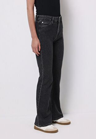 Regular Fit   Kadın Siyah Jean Pantolon