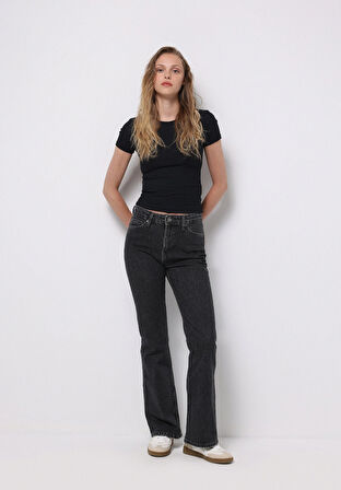 Regular Fit   Kadın Siyah Jean Pantolon