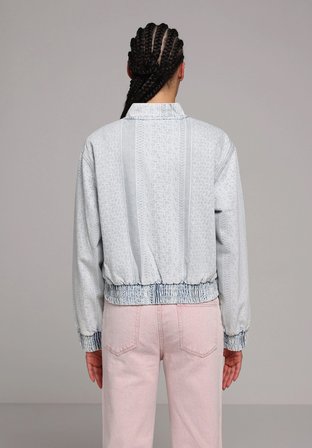 Regular Fit Fermuarlı Astarsız  Kadın Bleach İndigo Denim Ceket