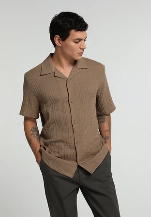 Relaxed Fit Apaj Yaka Düz Erkek Kahverengi Kısa Kol Gömlek