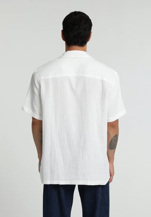 Relaxed Fit Apaj Yaka Düz Erkek Beyaz Kısa Kol Gömlek