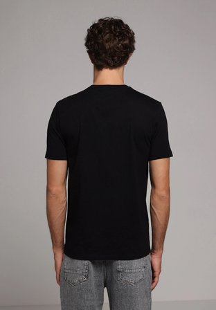 Regular Fit Yuvarlak Yaka Düz Erkek Siyah Kısa Kol Tişört