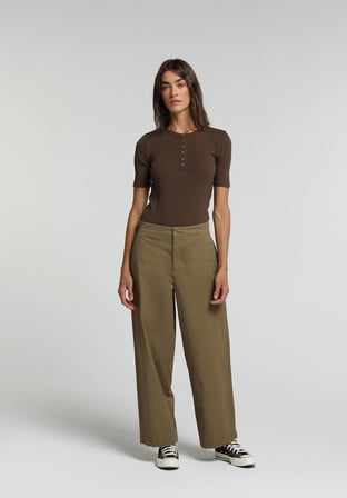Slim Fit   Kadın Kahverengi  Tişört