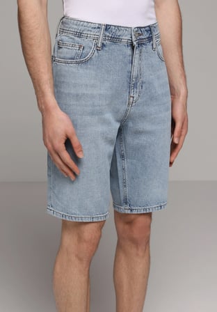 Regular Fit Orta Bel Düz Erkek Light İndigo Denim Jean Şort