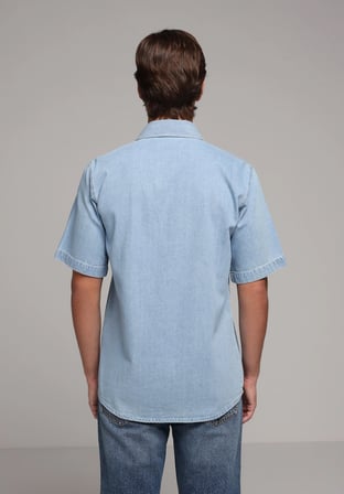 Regular Fit Klasik Yaka Düz Erkek Light İndigo Denim Kısa Kol Gömlek