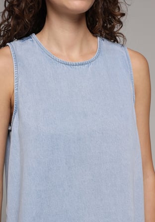 Regular Fit Yuvarlak Yaka Düz Kadın Bleach İndigo Denim Kolsuz Gömlek