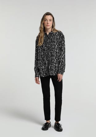 Boyfriend Fit Shirt Neck Baskılı Kadın Siyah Uzun Kol Gömlek