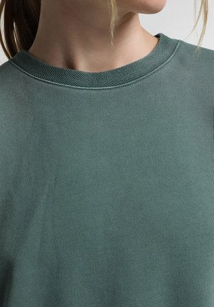 Regular Fit Yuvarlak Yaka Düz Kadın Yeşil Kısa Kol Tişört
