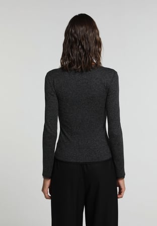 Slim Fit   Kadın Siyah  Tişört