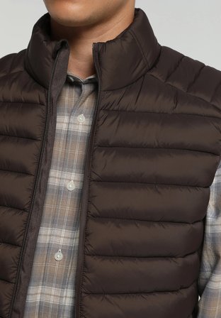Slim Fit Dik Yaka Fermuarlı Astarlı  Erkek Kahverengi Yelek