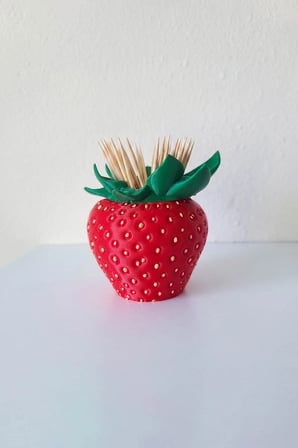 Tasarım Çilek Kürdanlık - Sofralar İçin El Boyaması Dekoratif Obje - Bioplastik