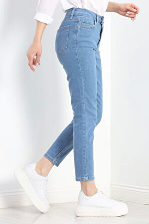 Mom Boyfriend Jeans Açıkmavi1