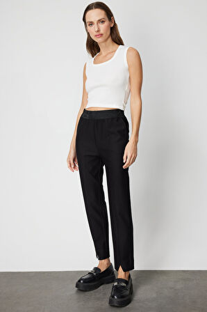 ON TRİKO Fitilli Kolsuz Crop Bluz 61396