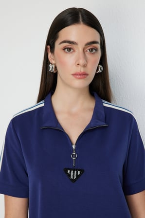 ON TRİKO Kolları Şeritli Taş İşlemeli Bluz 76335