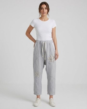 ONİX Çiçekli Pul İşlemeli Beli Bağlamalı Bol Kesim Pantolon 40080