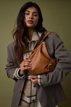 GUESS  ÇANTA HWBB9308180