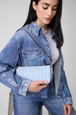 GUESS Stacey Omuz Çantası HWGG9741720